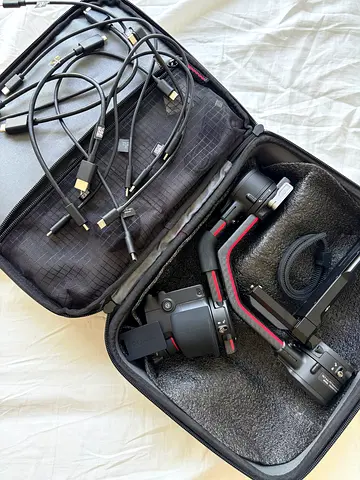 DJI RS 3 pro Combo / Never been used - Brand New condition