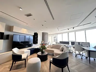 Fully Furnished | Prime Location | High floor