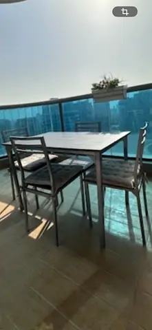Table dining with 2 chairs