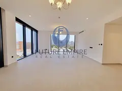 Modern Luxurious 3BHK with Maids Room
