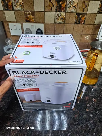 Black+Decker Digital Humidifier - only 1 month used in Box