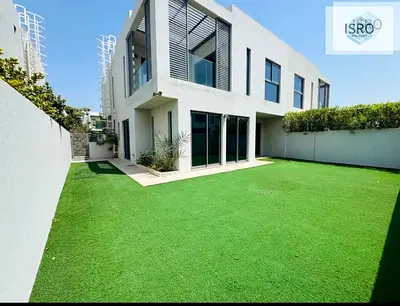 READY TO MOVE 4BED VILLASAMI ATTACHED BEHI ND AL ZAHIA CITY CENTER.