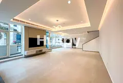 Fully Upgraded l Duplex l Vacant