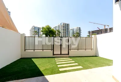 Spacious 2BR | Closed Community | Beach Access