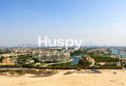 Near Metro | Fitted | DMCC License