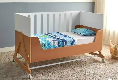 Convertible 3in1 Baby Cot - Wooden Baby Toddler Bed with Safety Rails and Wheels - Light Oak/White