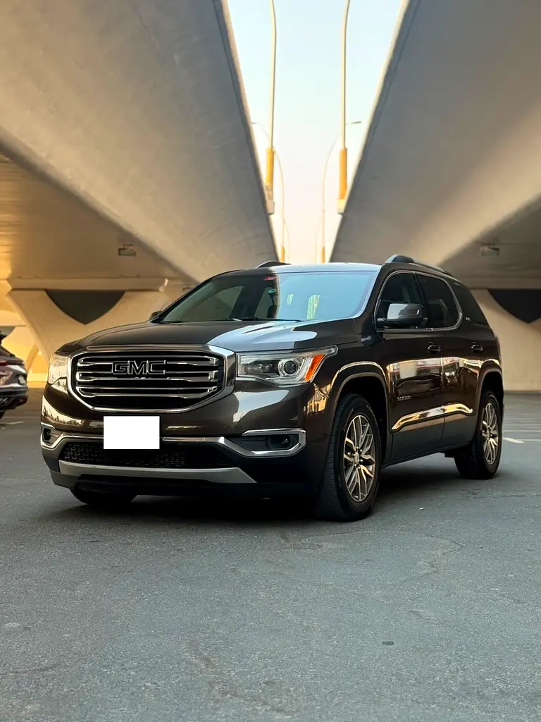 GMC Acadia 2019 — photo 1 of 20