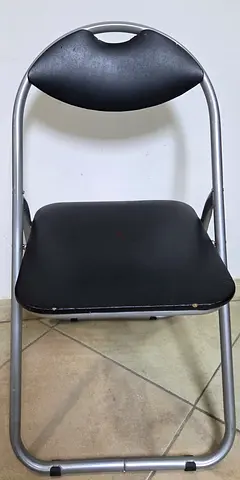 Portable Folding Chair (throwaway price)