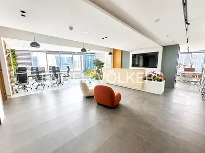 Vacant | Fitted & Furnished | Ready to Move