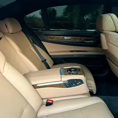 BMW 7-Series 750i 2011 GCC Specs - Luxury Executive Sedan