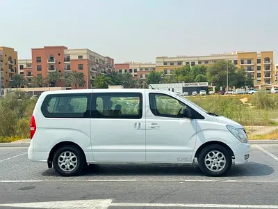 Well Maintained Hyundai H1 GL 2015 | GCC Specs | Reliable 9-Seater