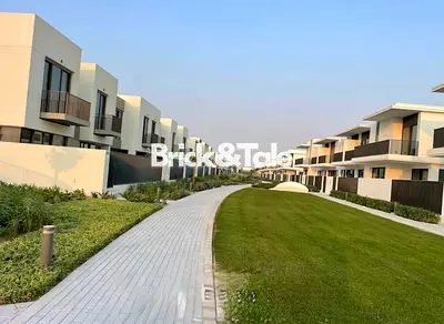Biggest layout | Single Row | Open View | Flexible Cheques | next to pool