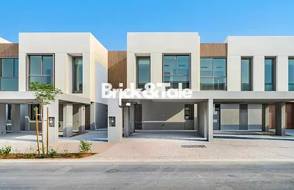 Bigger layout | Single Row | Open View | Flexible Cheques | next to pool