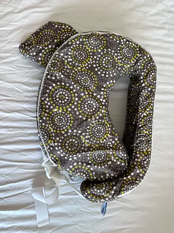 My Brest Friend Nursing Pillow – AED 100