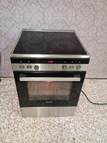 Siemens latest model electric ceramic cooker 60x60cm