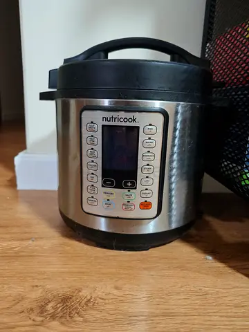 Nutricook Smart Pot (Instant Pot style) pressure slow cooker