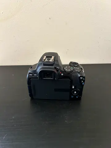 Canon 250D + Kit Lenses for Sale