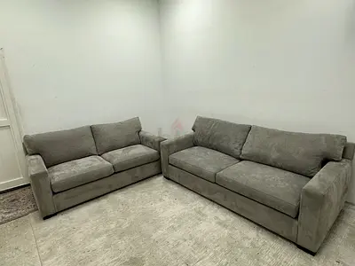 Selling cratebarrel axis model sofa set