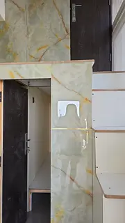 Closed partition