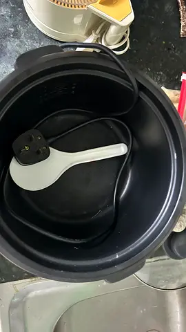 Used Electric Rice Cooker Inner Pot with Paddle and Power Cord