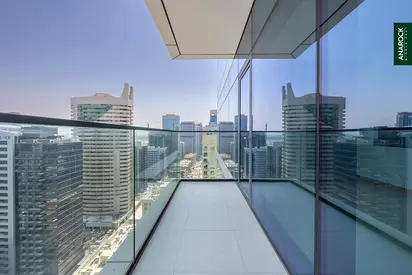 High Floor | Balcony | Stunning Skyline Views