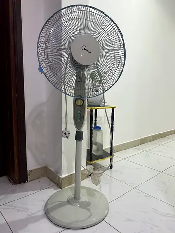 Media stand fan