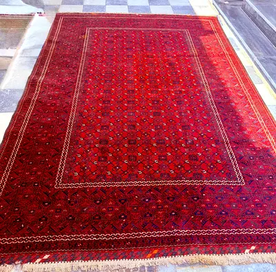 Hand made Persian carpet 200 x300. M