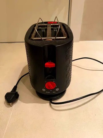 Black Morphy Richards 2-Slice Toaster - Good Working Condition