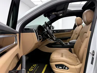 صورة 8 لـ 2018 Porsche CAYENNE