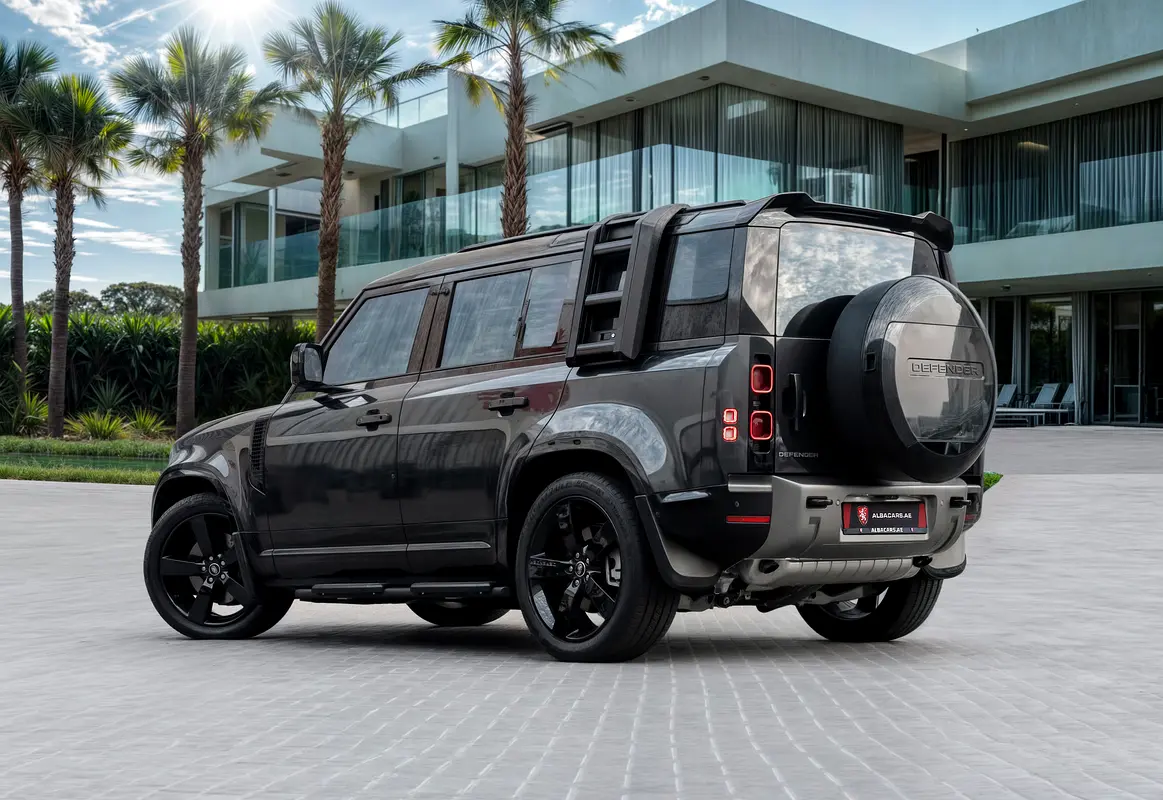 Land Rover Defender 2025