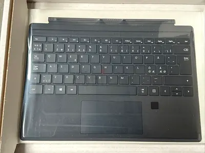 Microsoft Surface Keyboard for pro 7 and 7 plus with Finger Print Unlock