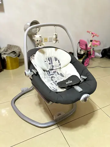 Urgently selling! Joie Serina 2- in - 1 Swing Rocker! good condition