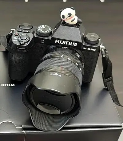 Fujifilm X-S20 - Mirrorless Camera Kit - Lens Included - Like New