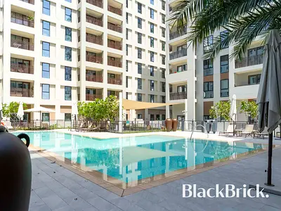 A Corner Spacious 3-Bedroom Apartment
