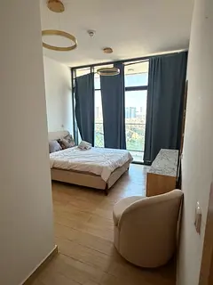 1 BR Furnished l High Floor l Modern