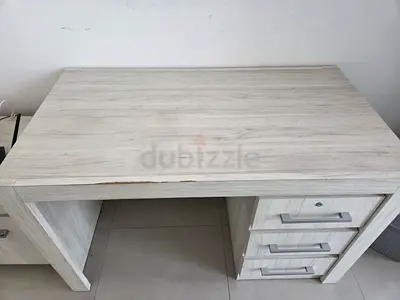 120 cm x 65 cm Desk with drawers