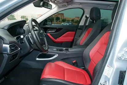 2018 Jaguar F-PACE — фото 9