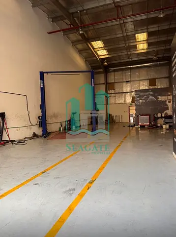 Excellent warehouse for rent