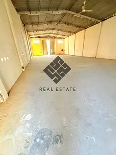 Warehouse for rent in umm al quwain 3100 sqft 40KW