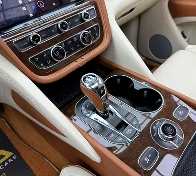 صورة مصغرة 16 لـ 2022 Bentley BENTAYGA