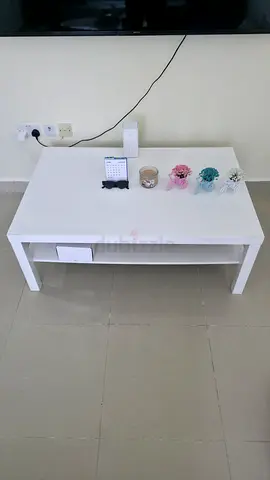 IKEA ! Modern White Center Coffee Table with Storage Shelf.