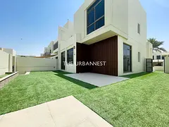 Single Row | Corner Unit | Prime Location