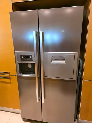 Bosch Side-by-Side Refrigerator with Ice Water Dispenser - Stainless Steel
