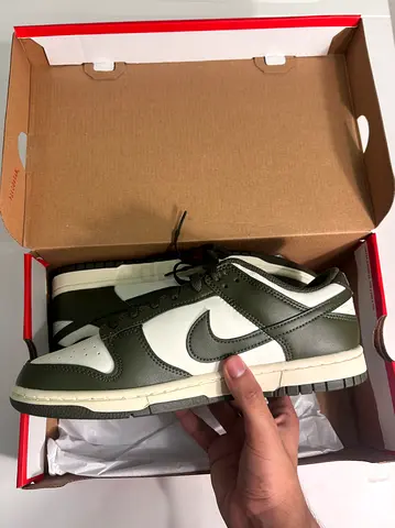 Nike Dunk Low negotiable