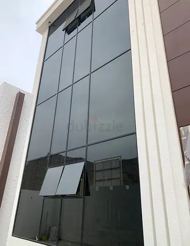 Aluminium and glass contracting