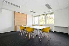 Book open office space for rent for businesses of all sizes in Dubai, Opal Tower 13