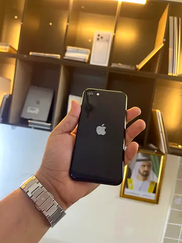 Apple iPhone SE 3rd gen in Space Grey
