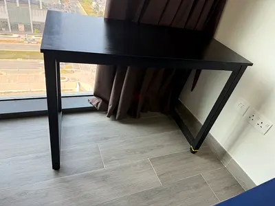 Black wooden study/side table in good condition