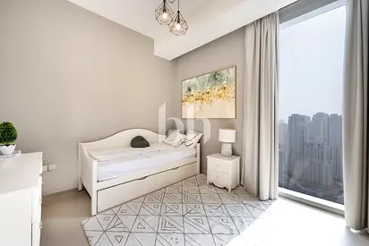3BR Furnished Apartment | Mid Floor | Ready