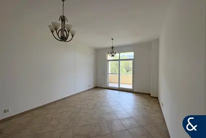Upgraded Kitchen | 2 Bed | Spacious Layout